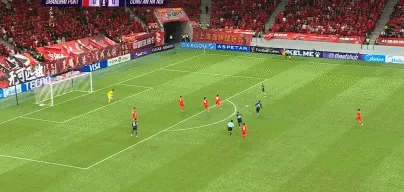 亚精英赛半场颜骏凌救险安佩姆扳平海港一比一河内